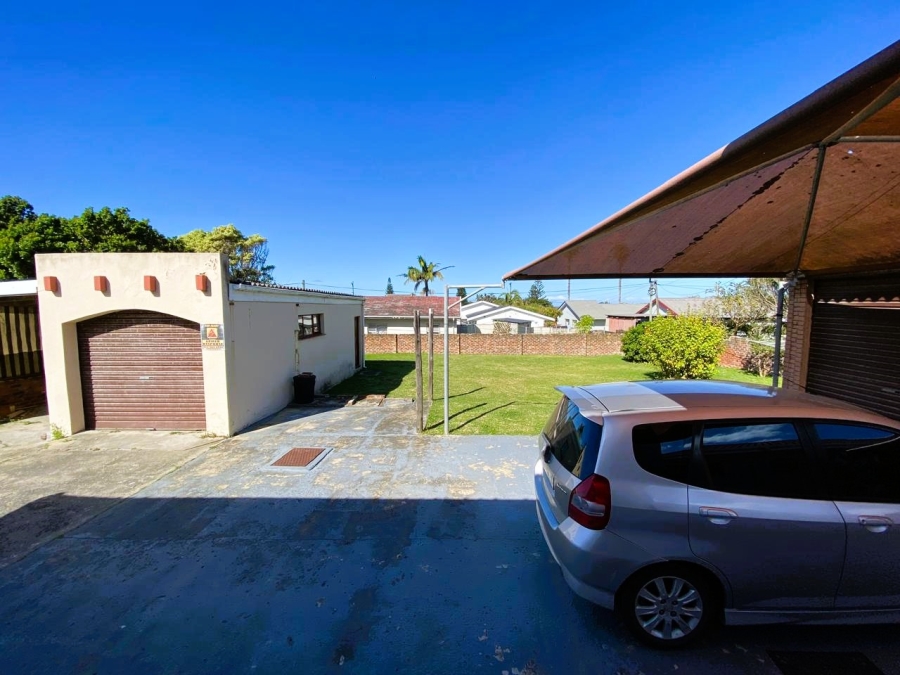 3 Bedroom Property for Sale in Gonubie Eastern Cape